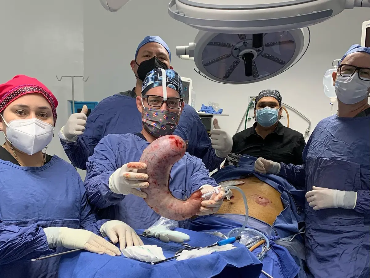 US-trained bariatric surgeons in the operating room